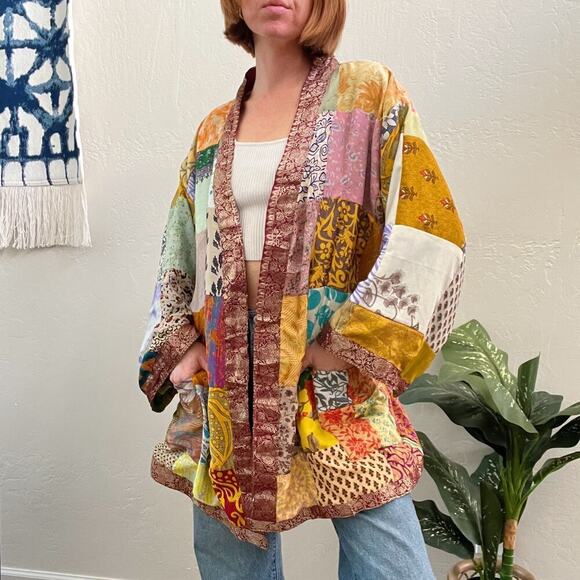 Vintage 1970's 100% Silk Tapestry Boho Kimono Cardi Robe - Picture 7 of 9